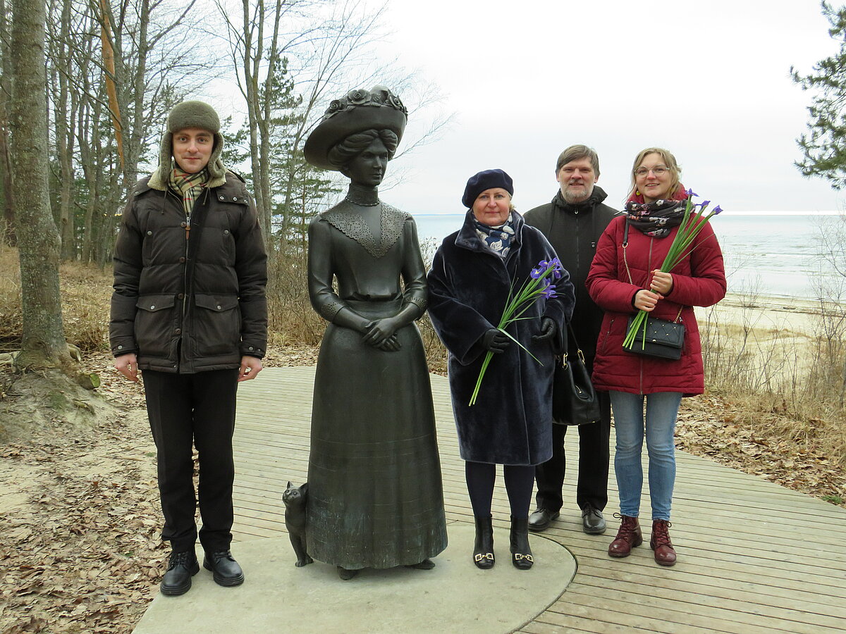 Virtuālās izstādes radošā komanda – (no kreisās) Andrejs Daņiļins, Mārīte Saviča, Māris Pavlovs, Agra Some
