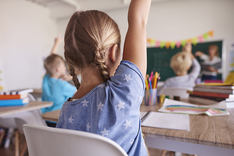 Jauni skolotāju izglītības moduļi pieprasītās mācību jomās