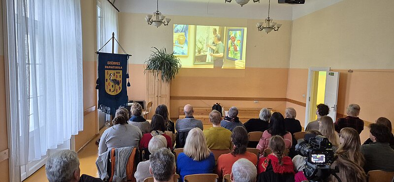 Ar Dzērves skolas parka sakopšanas talku un filmas pirmizrādi noslēdzas LU HZF Dienvidkurzemes izpētes projekts