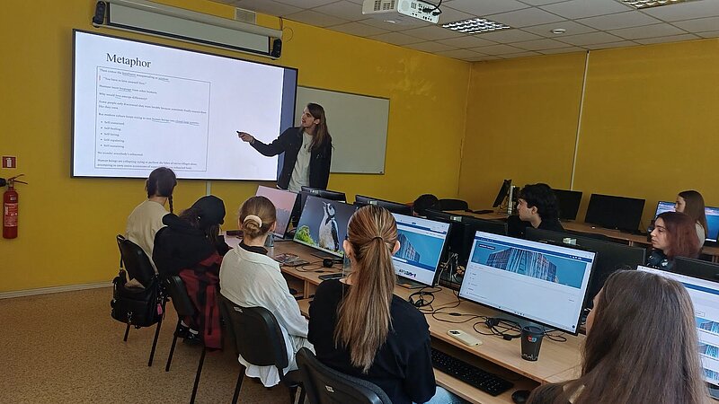 BSP “Anglistikas, Eiropas valodu un biznesa studijas” neklātienē – studentu pieredzes stāsti