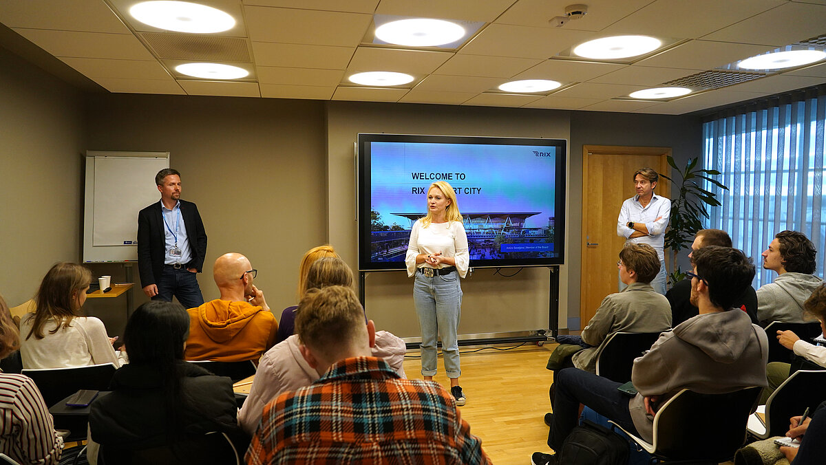 Otrais LU Biznesa, vadības un ekonomikas fakultātes un lidosta “Rīga” rīkotais “Mobility City Challenge 2022” hakatons. Publicitātes foto