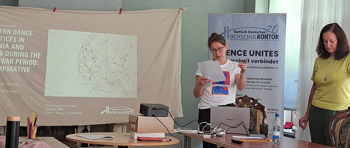 Anne Liis Maripuu, Valda Vidzemniece presenting “Modern dance practices in Estonia and Latvia during the interwar period: a comparative look”.
